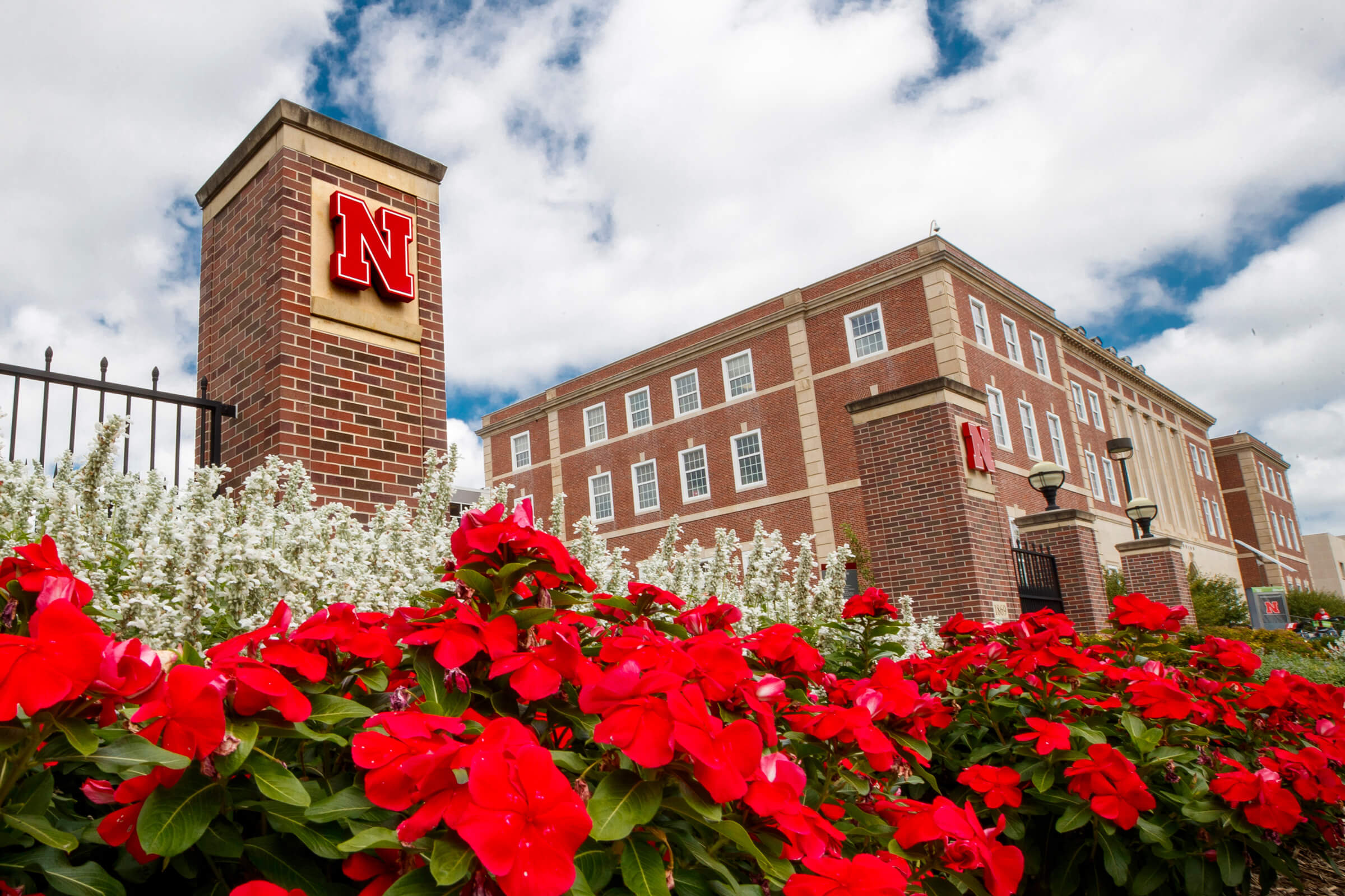 Campus entry with N on pillars by Nebraska Union